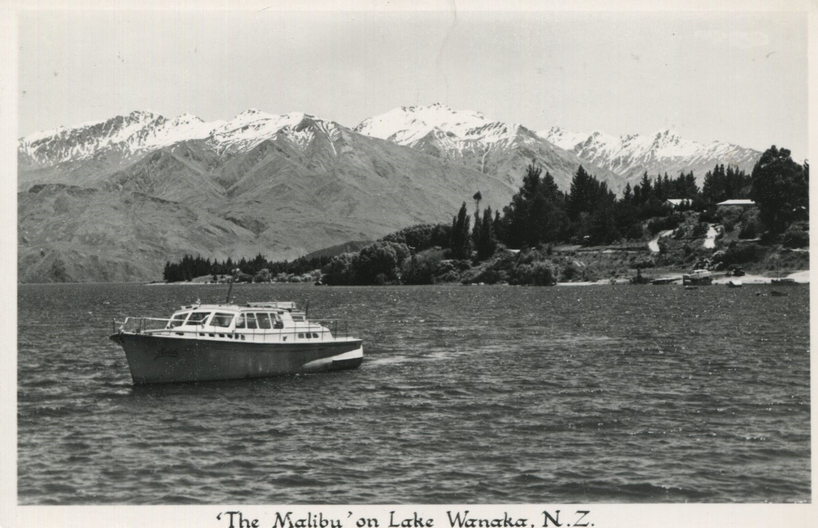 Lake Wanaka-Launch "The Malibu"
