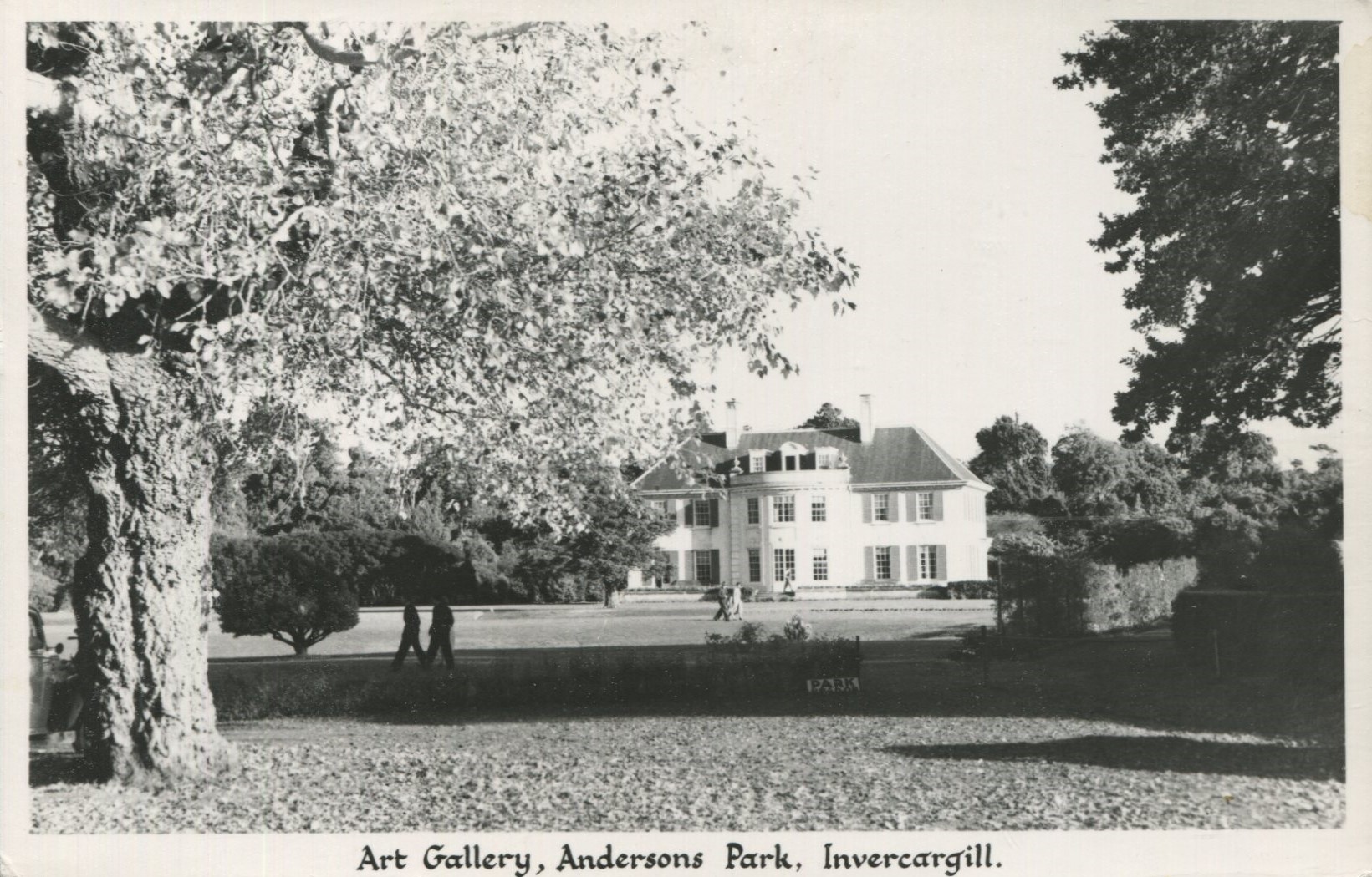 Invercargill - Art Gallery-Andersons Park