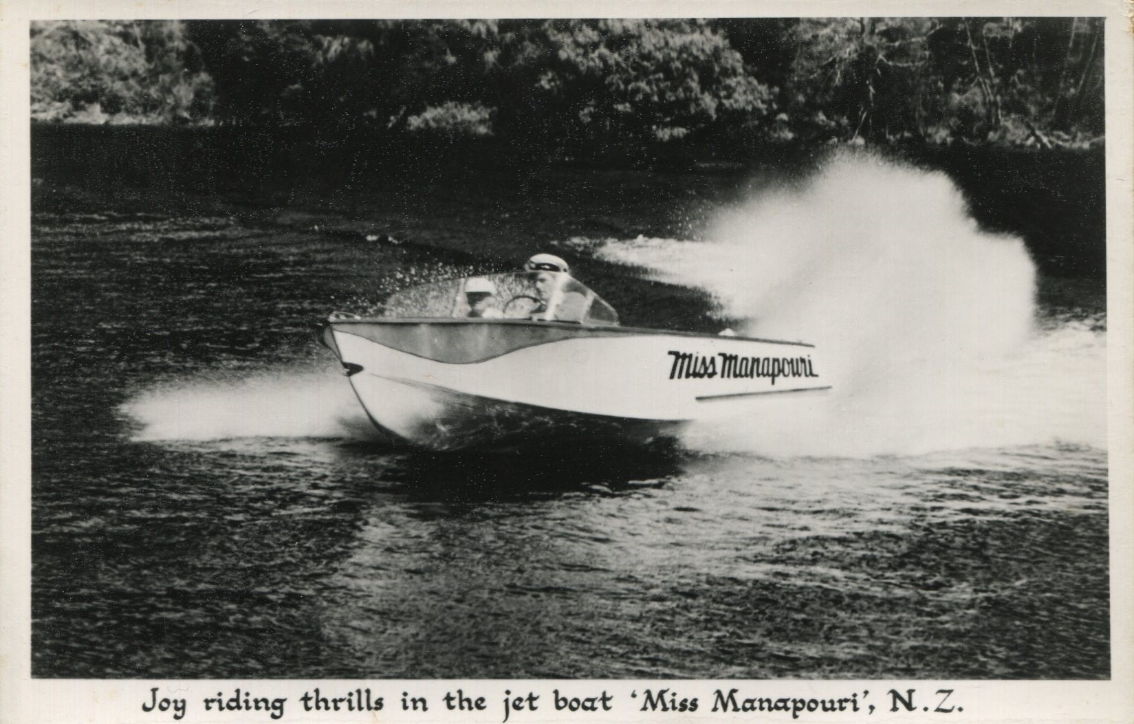 Manapouri - Jet Boating "Miss Manapouri"